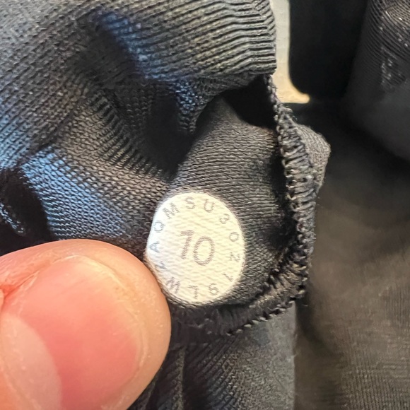 Lululemon invigorate bra - Picture 3 of 3